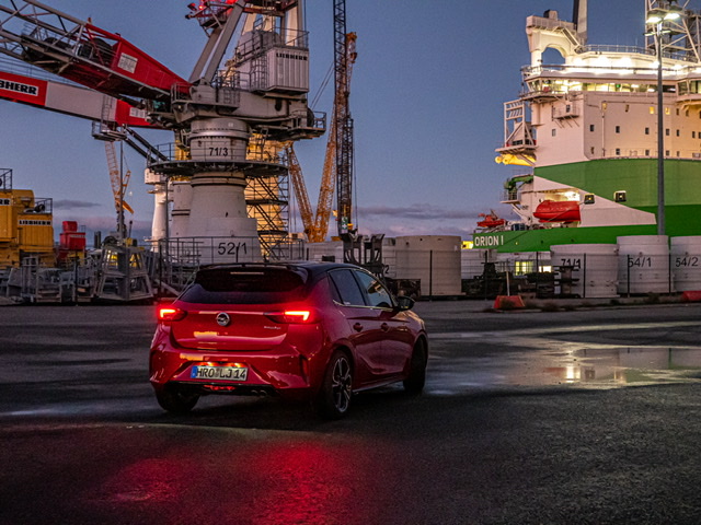 Corsa F GS Line